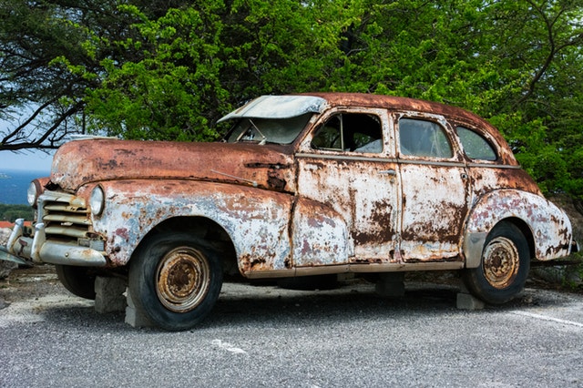 Acheter neuf ou usagé (une voiture)